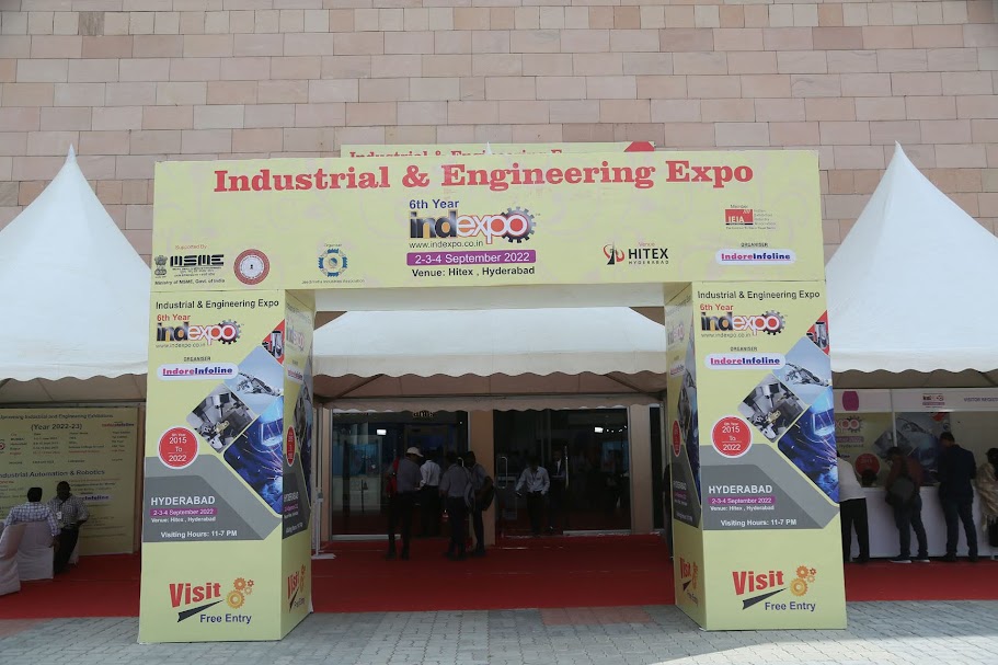 2018 Award Reciced by Indore Infoline "The Rising Star" Runner up